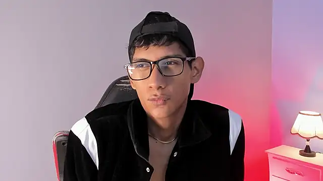 Nick Collins18 online show from September 25, 7:17 pm