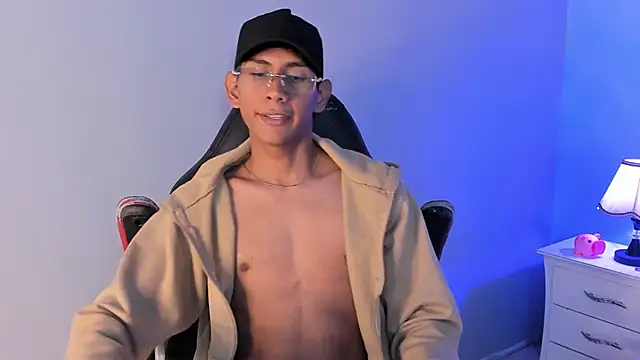 Nick Collins18 online show from September 30, 8:25 pm