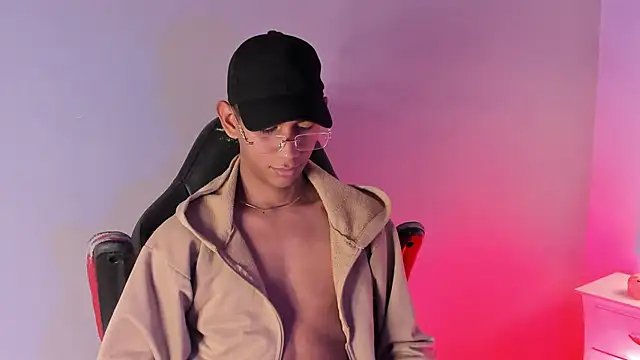 Nick Collins18 online show from October 15, 8:53 pm