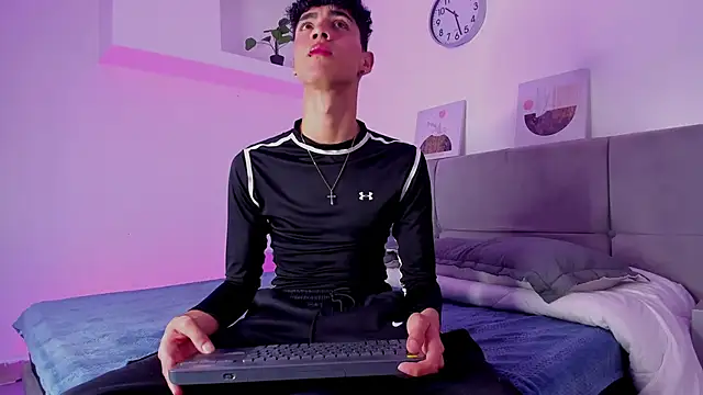 NeoRaptis online show from December 20, 8:01 pm