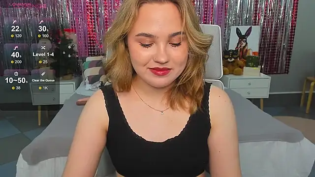 Snapshot of Sweet_muffin00 chatting on December 6, 8:59 am Sweet muffin00 online show from December 6, 8:59 am