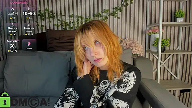 Snapshot of Little_Chips chatting on February 4, 5:19 pm Little Chips online show from February 4, 5:19 pm