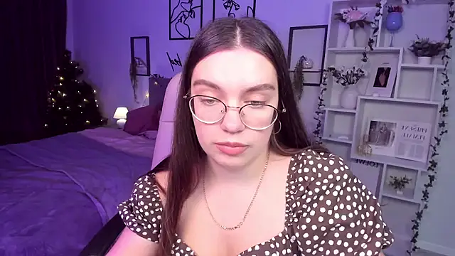 DaniellaLovely online show from January 3, 2:19 pm