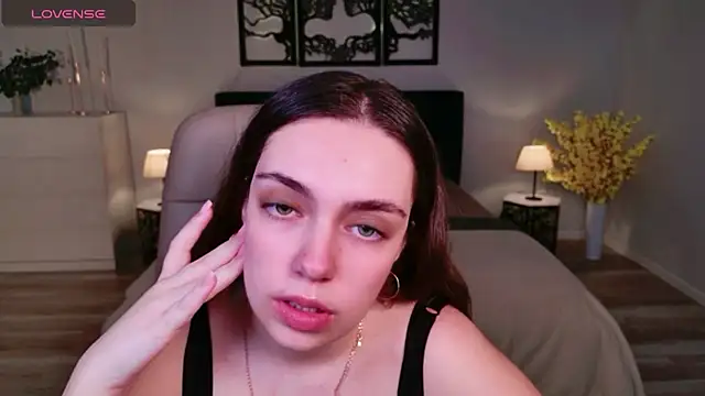 DaniellaLovely online show from November 18, 10:41 am