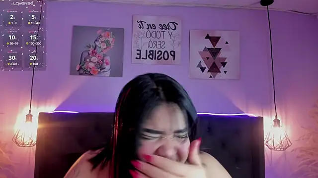 KRYSTENMOON online show from April 27, 2:04 pm