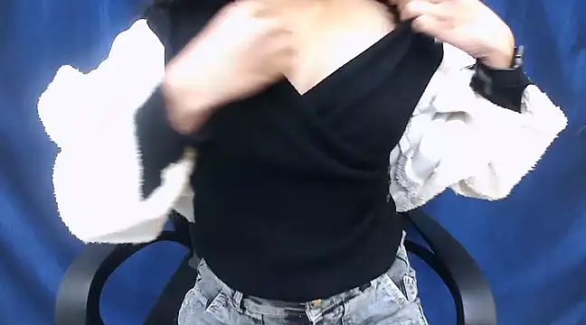 Snapshot of cutie-pie8 chatting on January 10, 10:15 pm cutie-pie8 online show from January 10, 10:15 pm