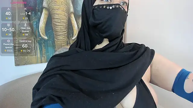 zully 01 online show from November 4, 9:30 am