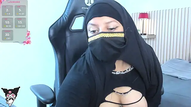 zully 01 online show from May 16, 10:36 am