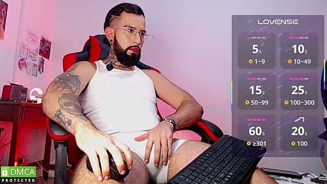 Diilanhott online show from April 12, 10:15 pm