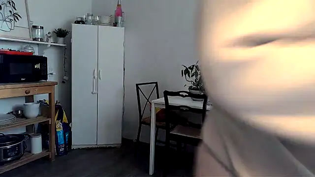 Kittyymaze1 online show from March 4, 12:44 pm