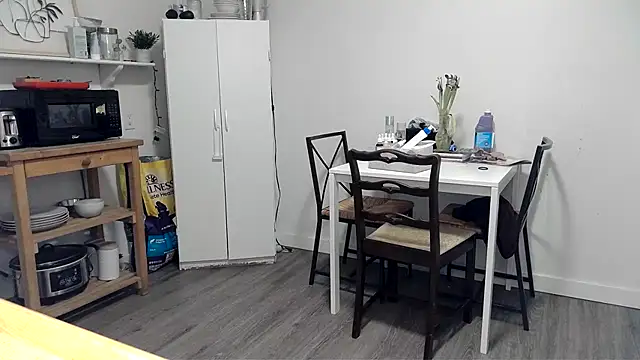 Kittyymaze1 online show from March 9, 11:47 am