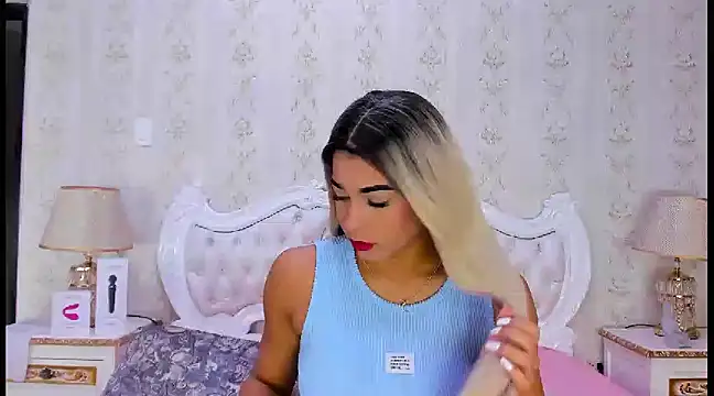 TiaraRosse online show from March 13, 12:56 pm