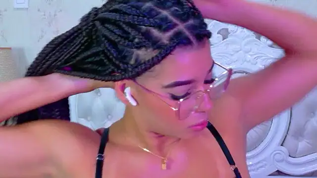 TiaraRosse online show from January 5, 5:27 pm