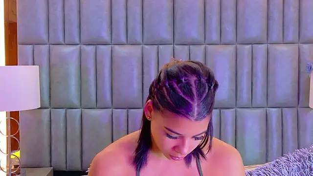 Snapshot of TiaraRosse chatting on April 29, 12:09 pm TiaraRosse online show from April 29, 12:09 pm