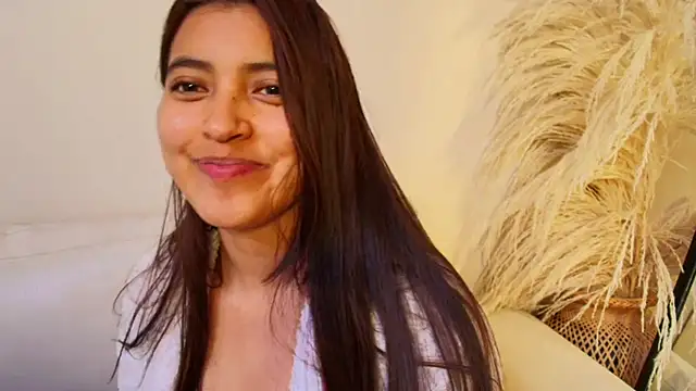 Rebeca Williams  online show from February 14, 2:18 am