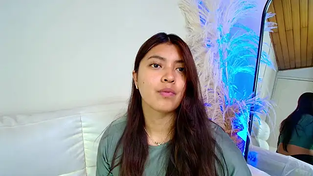 Rebeca Williams  online show from February 18, 8:47 pm