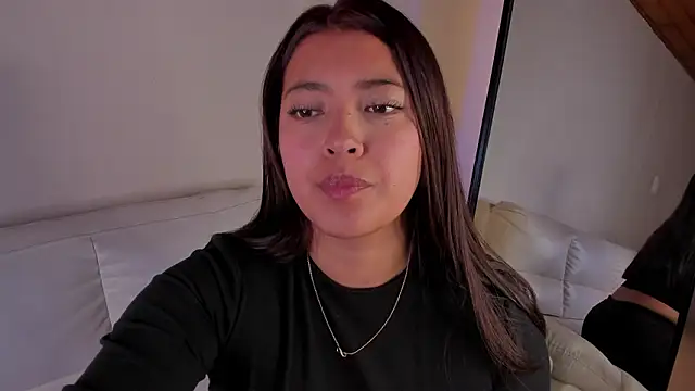 Rebeca Williams  online show from March 25, 12:44 pm