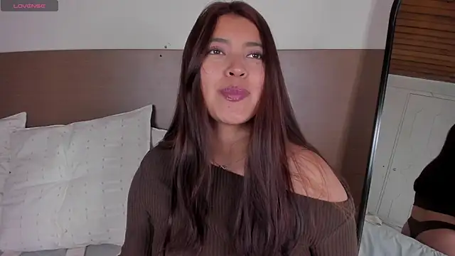 Snapshot of Rebeca_Williams_ chatting on June 4, 10:32 am Rebeca Williams online show from June 4, 10:32 am