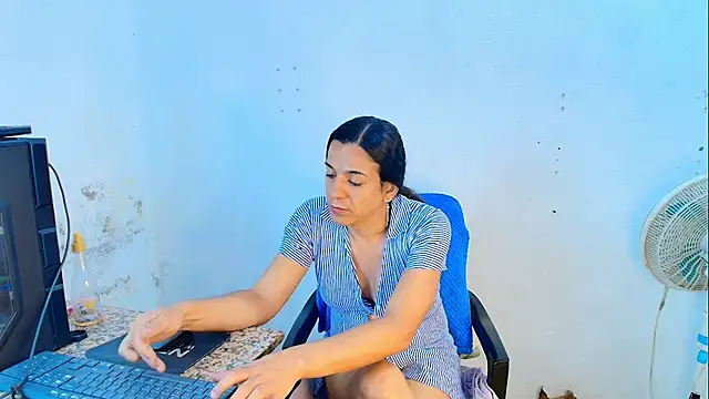 Oh Tique online show from March 24, 2:44 pm