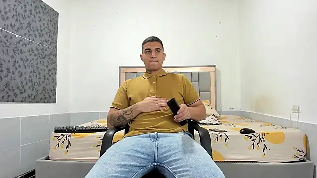 simookeler online show from January 13, 11:43 pm