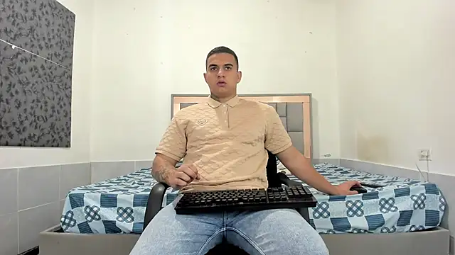 simookeler online show from March 18, 10:57 pm