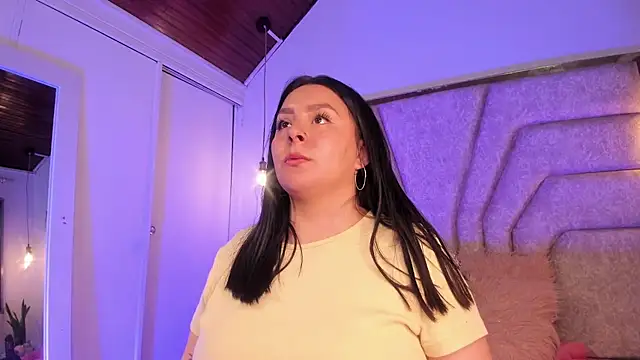 EmaJames25 online show from November 21, 7:23 pm