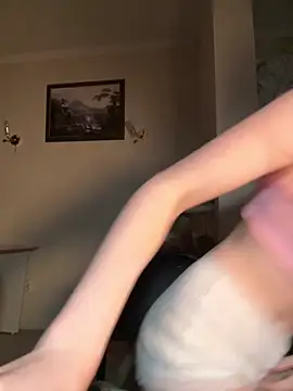LushLuna online show from May 22, 5:07 pm