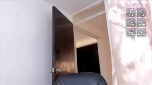 DianaDirty1 online show from October 16, 3:57 pm