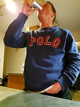 Snapshot of Bigtater1999 chatting on December 3, 10:29 pm Bigtater1999 online show from December 3, 10:29 pm