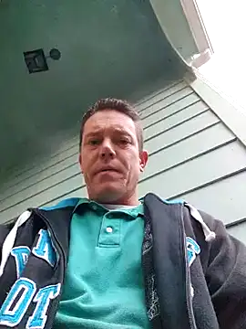 Snapshot of Bigtater1999 chatting on December 27, 10:05 pm Bigtater1999 online show from December 27, 10:05 pm