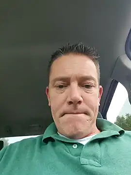 Snapshot of Bigtater1999 chatting on October 21, 9:37 pm Bigtater1999 online show from October 21, 9:37 pm