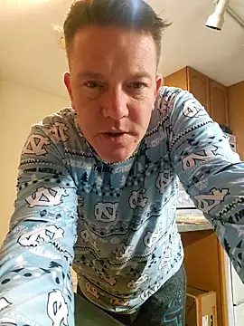 Bigtater1999 online show from March 5, 1:34 am