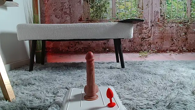 priselvis23 online show from March 18, 6:59 pm