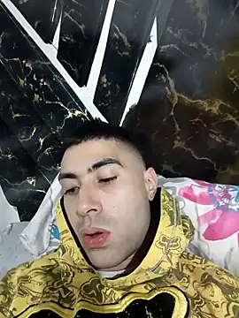 Snapshot of Joosee1696 chatting on February 15, 10:58 am Joosee1696 online show from February 15, 10:58 am