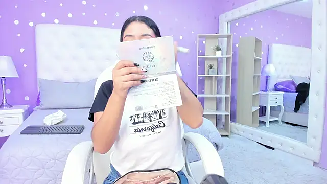 scarlette 15  online show from November 8, 1:39 am