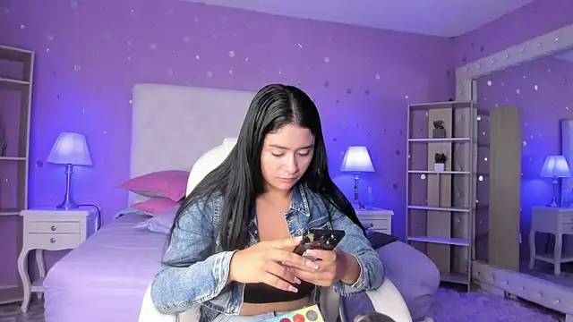 scarlette 15  online show from January 17, 3:11 am