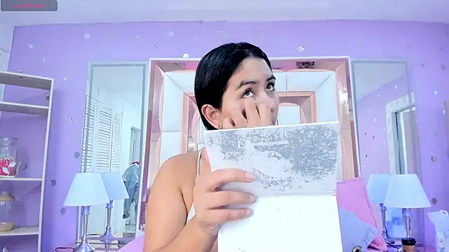 scarlette 15  online show from April 3, 3:15 am