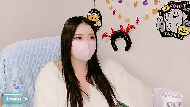 yukinko o  online show from October 28, 2:09 pm