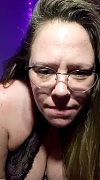 Snapshot of MissyLovexxx chatting on December 4, 11:13 pm MissyLovexxx online show from December 4, 11:13 pm