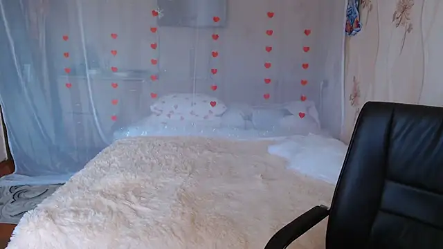 OlgaHottie online show from February 27, 4:52 am