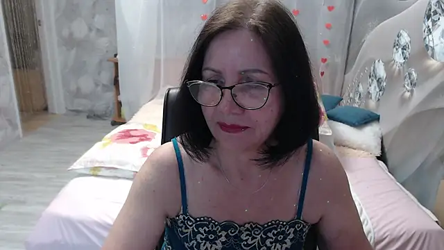OlgaHottie online show from April 14, 11:44 pm