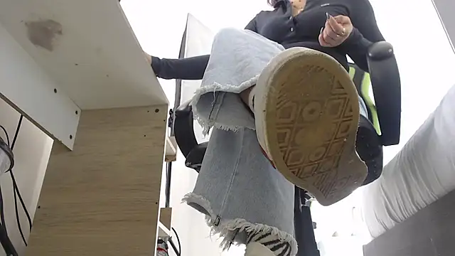 alma fenix online show from February 22, 12:19 pm