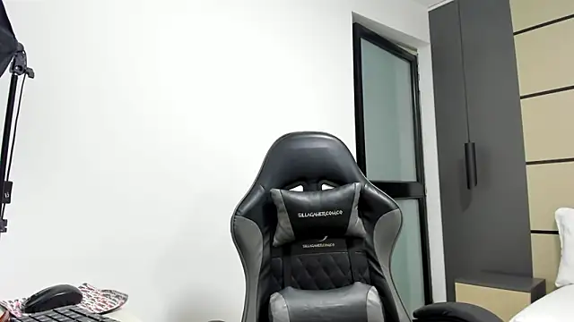 alma fenix online show from February 24, 12:47 pm