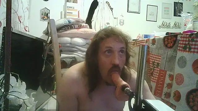 cyril020202 online show from October 11, 8:51 pm