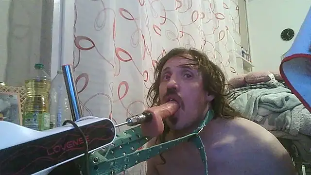 cyril020202 online show from December 14, 1:22 am