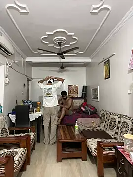 Snapshot of John_desihunk chatting on June 19, 9:35 am John desihunk online show from June 19, 9:35 am