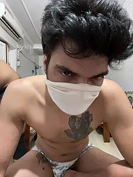 Snapshot of John_desihunk chatting on June 20, 7:38 pm John desihunk online show from June 20, 7:38 pm