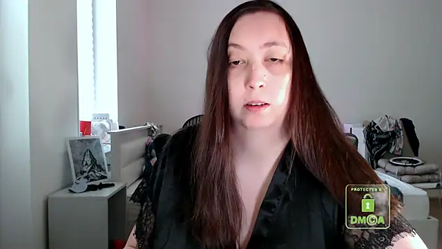 cute and hot online show from May 31, 12:45 pm