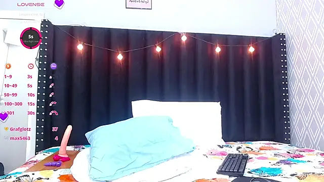 hotlatinateacher online show from January 18, 1:30 am