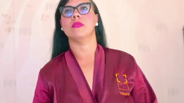 hotlatinateacher online show from September 15, 7:58 pm